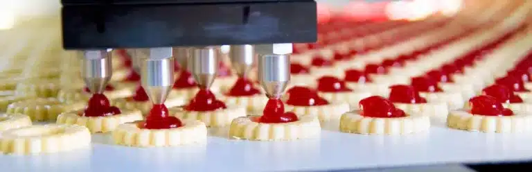 Food-Manufacturing topped red jelly